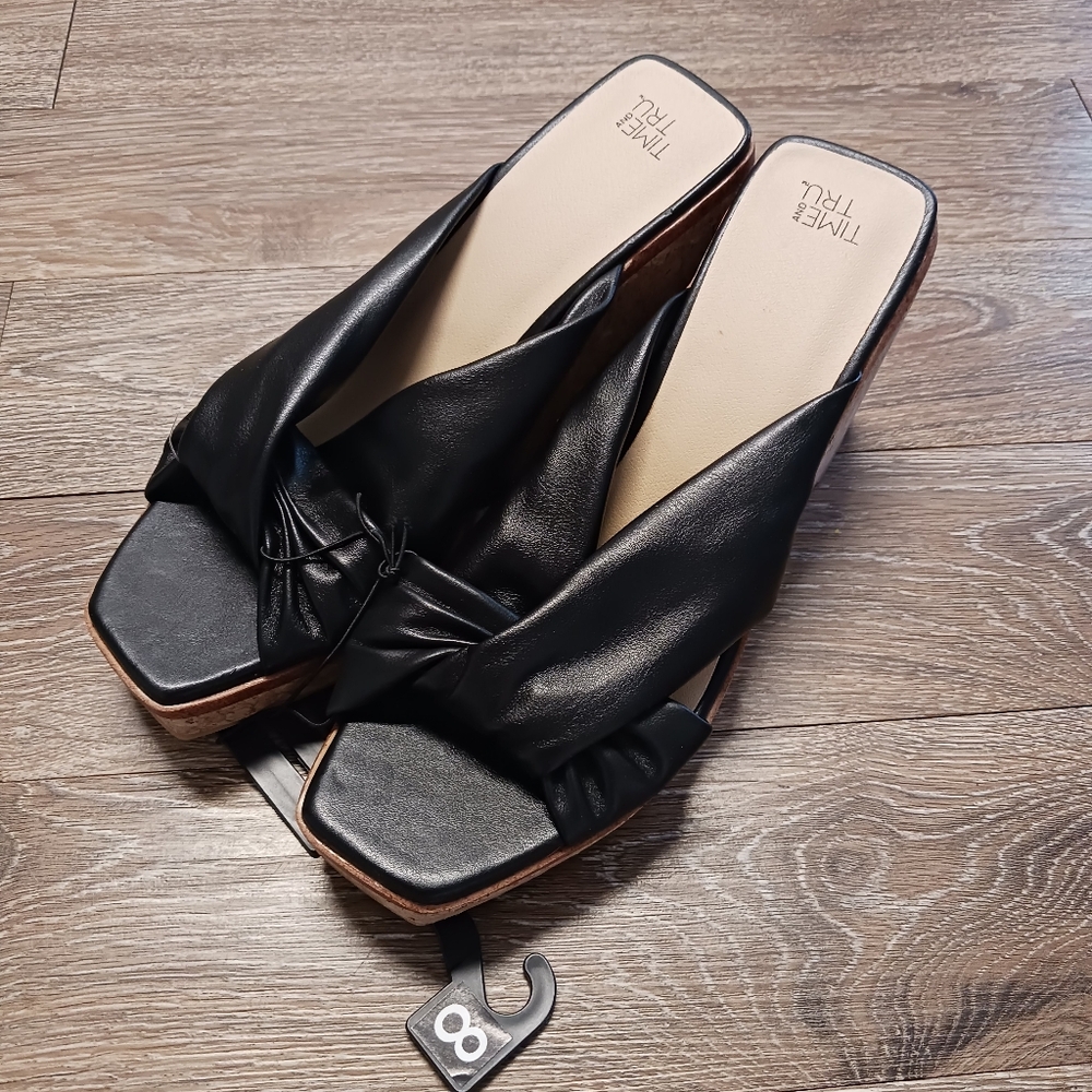 NWT Time and Tru Cork Heel Sandals Size 8
